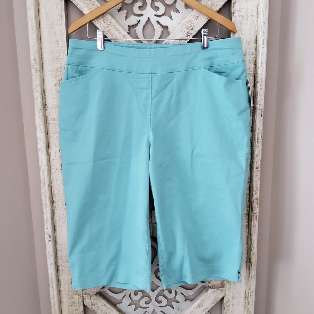 Napa Valley Women's Petite Pull on Comfort Elastic Waist Capri in Aqua